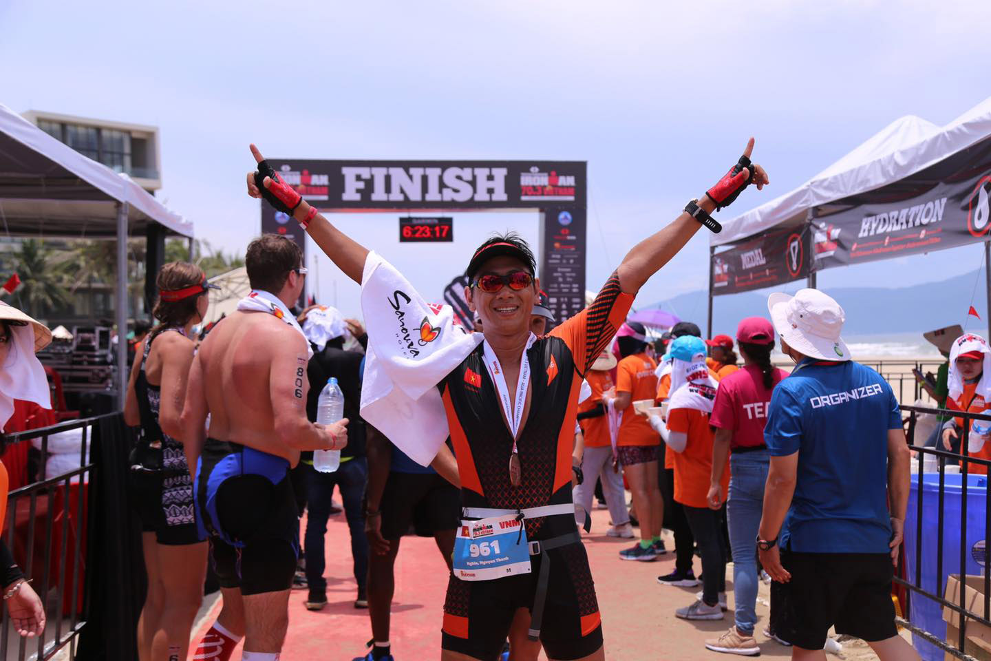 M&aacute;y chạy bộ JUN88 đồng h&agrave;nh c&ugrave;ng sự kiện hội thao quốc tế VNG-Iron Man 70.3 - ảnh 8