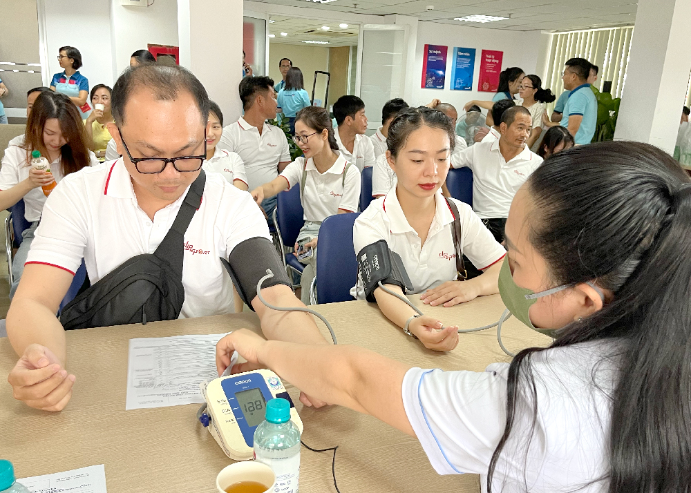 Jun8863 tải ứng dụng Hiến M&aacute;u Nh&acirc;n Đạo