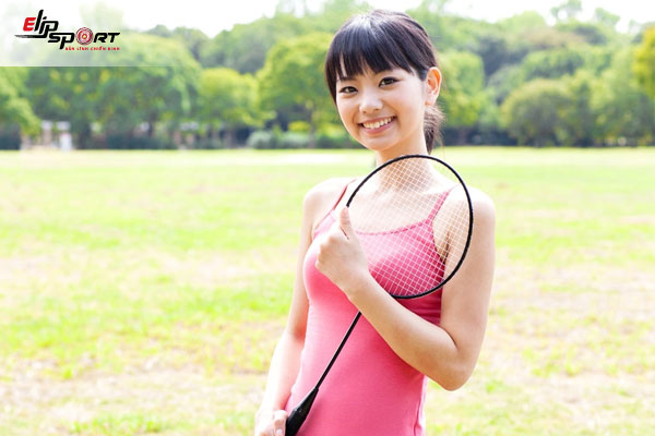 giảm c&acirc;n bằng c&aacute;ch đ&aacute;nh cầu l&ocirc;ng