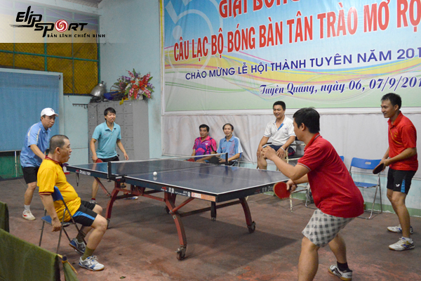 b&oacute;ng b&agrave;n Hồ Ch&iacute; Minh