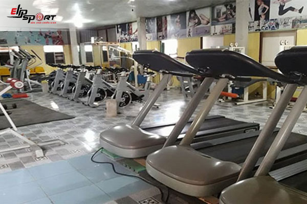 chạy bộ ở Quận 10, Hồ Ch&iacute; Minh