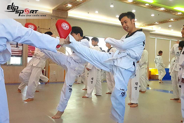 học v&otilde; ở H&agrave; Nội