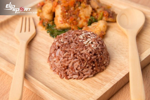 gạo lứt bao nhi&ecirc;u calo