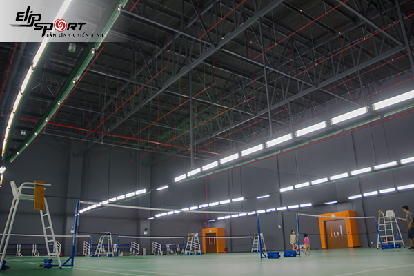 s&acirc;n cầu l&ocirc;ng quận từ li&ecirc;m