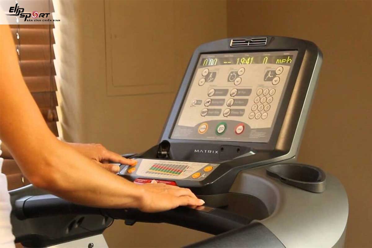 máy chạy bộ ELIP bị kẹt phím