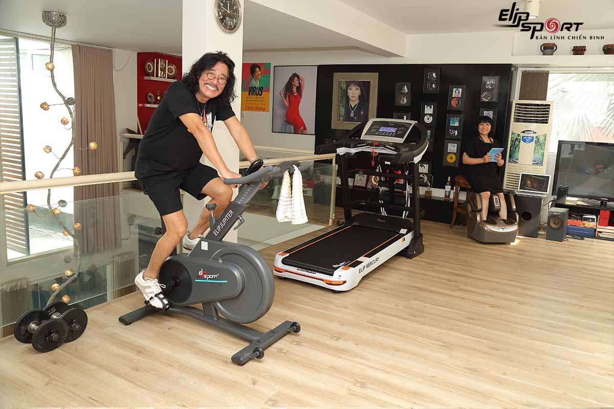 Nhạc sĩ Khắc Triệu yêu thích chạy bộ nhờ tìm đúng bạn đồng hành