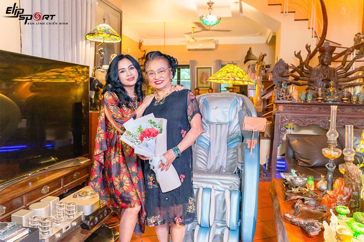 Diva Thanh Lam khoe Jun888 com ưu đãi hấp dẫn “siêu xịn