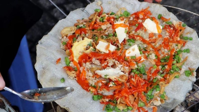 Ăn nhiều b&aacute;nh tr&aacute;ng nướng kh&ocirc;ng tốt cho sức khỏe