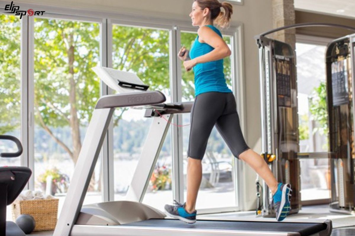 c&oacute; n&ecirc;n mua m&aacute;y chạy bộ cũ