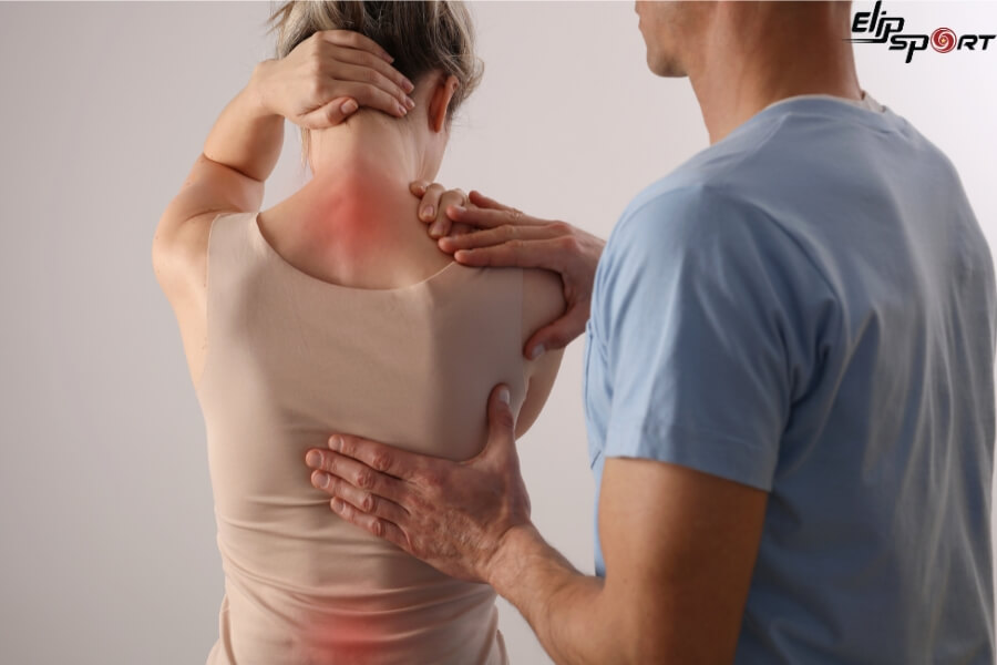 massage Ấn Độ gi&uacute;p giảm đau&nbsp;