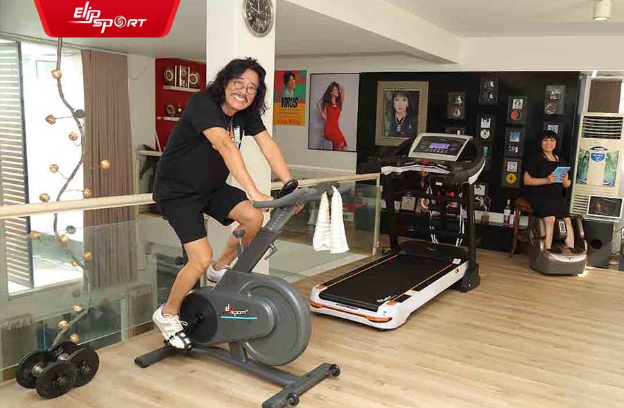 xe đạp tập thể dục cho người già