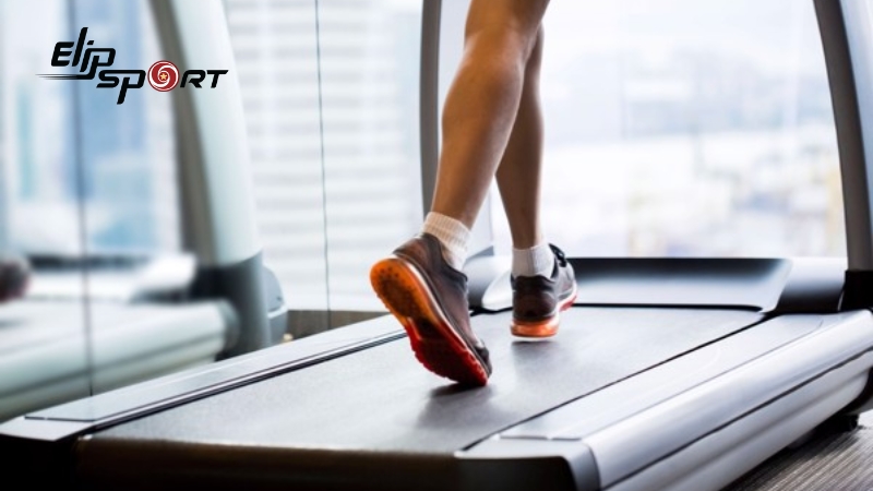 Bài tập chạy kỹ thuật cơ bản được cài đặt ở chế độ khoảng cách trung bình