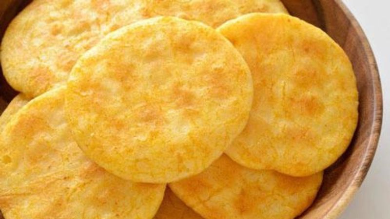 B&aacute;nh gạo được l&agrave;m chủ yếu từ gạo
