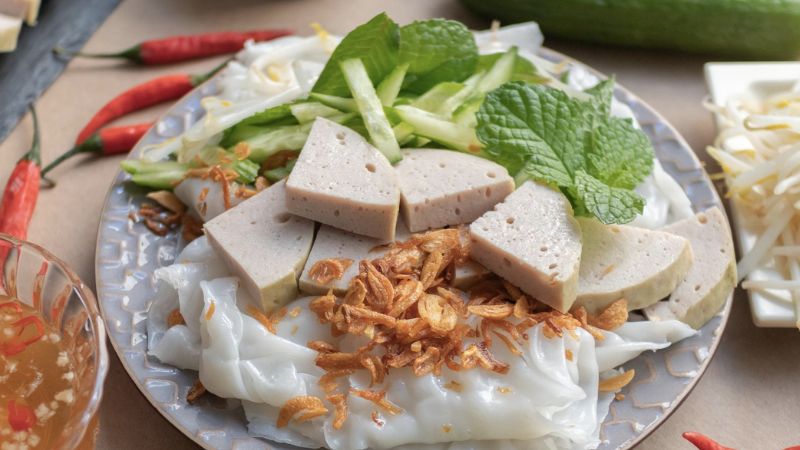 100g b&aacute;nh ướt chứa khoảng từ 217 đến 500 calo