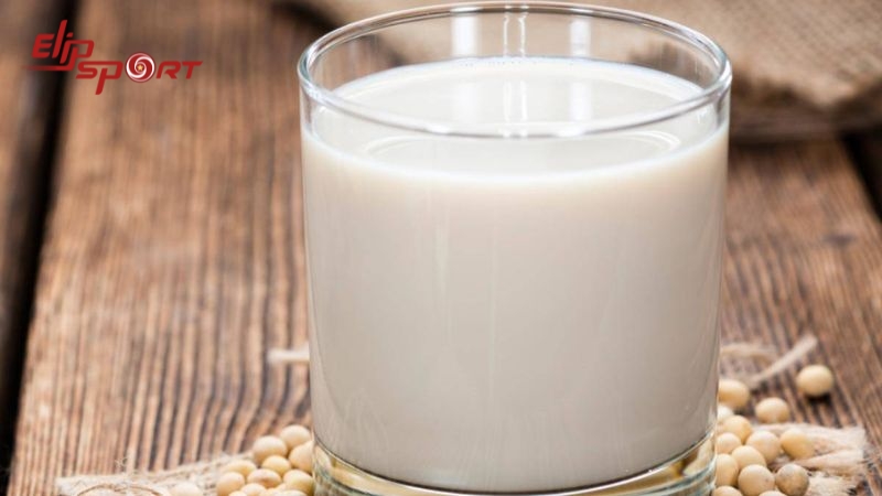 N&ecirc;n uống v&agrave;o buổi s&aacute;ng