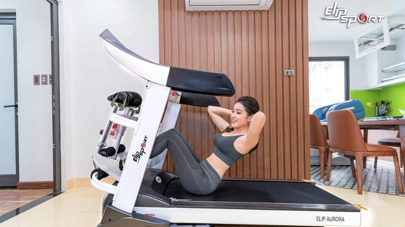 Sử dụng thanh gập bụng gi&uacute;p cho v&ugrave;ng cơ bụng v&agrave; eo săn chắc