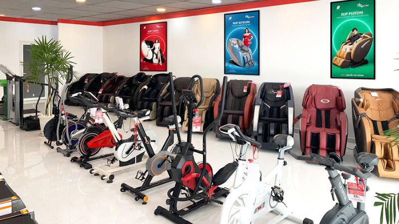 Cửa h&agrave;ng b&aacute;n vợt, b&agrave;n b&oacute;ng b&agrave;n tại Quận 5