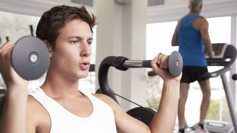 H&iacute;t thở s&acirc;u để đảm bảo cung cấp đủ oxi cho cơ thể