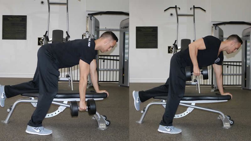 B&agrave;i One-Arm Dumbbell Row