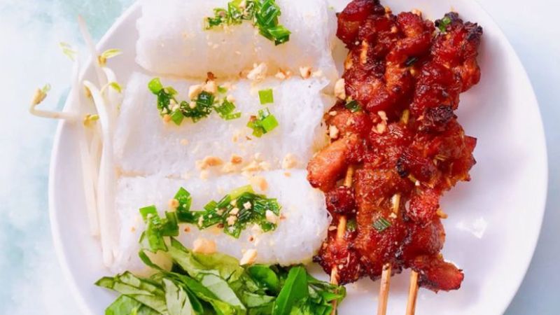 B&aacute;nh hỏi thịt nướng l&agrave; một m&oacute;n ăn truyền thống của Việt Nam
