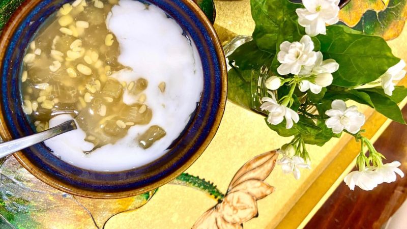 Ch&egrave; bưởi l&agrave; m&oacute;n kh&aacute; dễ chế biến tại nh&agrave;