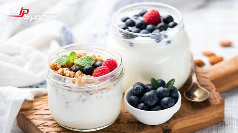 Sữa chua &iacute;t đường c&oacute; rất nhiều c&ocirc;ng dụng kh&aacute;c nhau