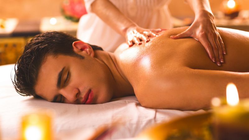 Massage gi&uacute;p tăng cường sức khỏe