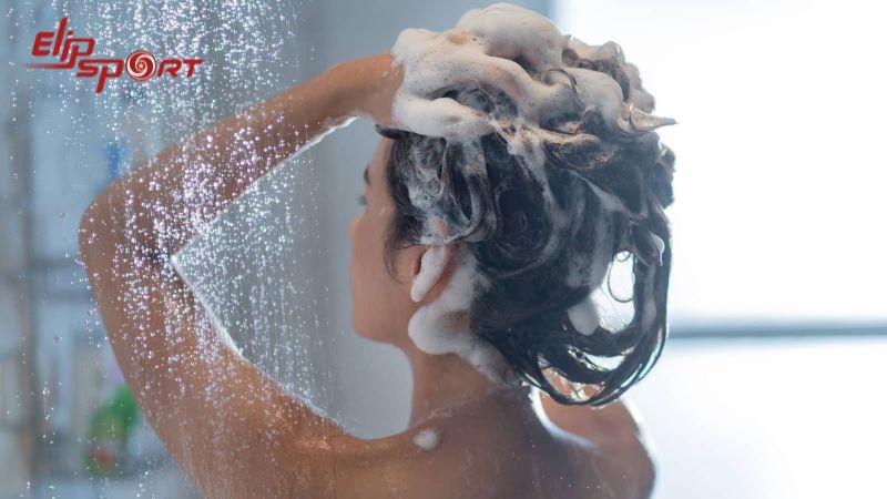 Lời khuy&ecirc;n cho bạn đ&oacute; l&agrave; chỉ n&ecirc;n gội đầu 2 đến 3 lần mỗi tuần