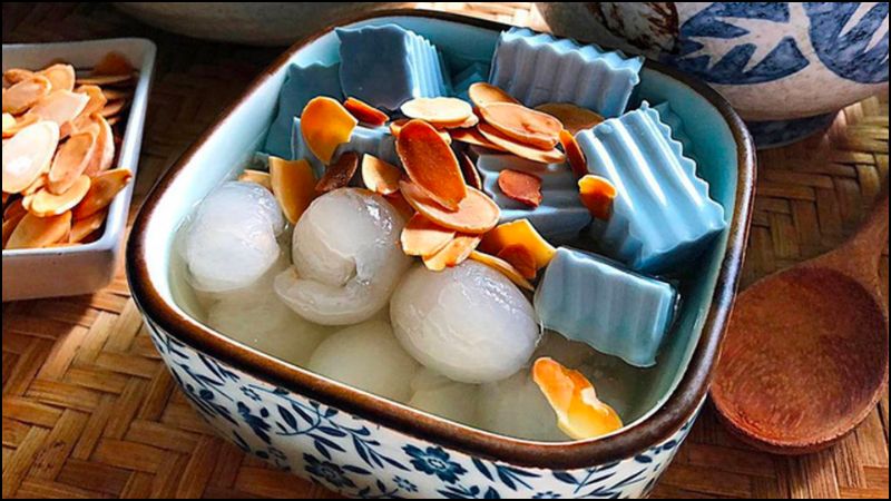 Mỗi b&aacute;t ch&egrave; kh&uacute;c bạch chứa khoảng 127 calo