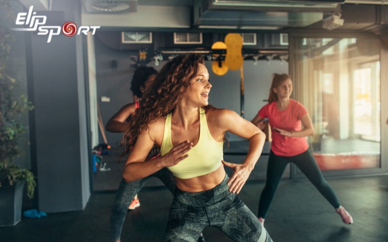 Tập zumba với nhiều người