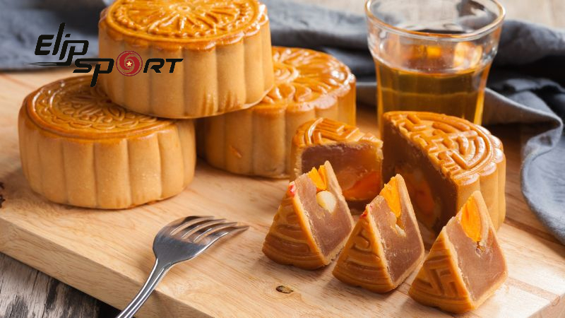 Kh&ocirc;ng n&ecirc;n ăn b&aacute;nh trung thu l&uacute;c đ&oacute;i