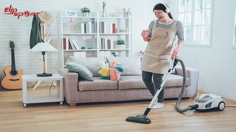 Trung b&igrave;nh cho việc dọn dẹp nh&agrave; cửa sẽ dao động từ 17000 &ndash; 18000 calo/th&aacute;ng