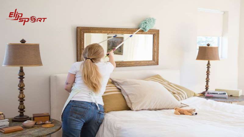 Dọn dẹp giường ngủ l&agrave; hoạt động dọn dẹp nhẹ m&agrave; bạn c&oacute; thể l&agrave;m hằng ng&agrave;y