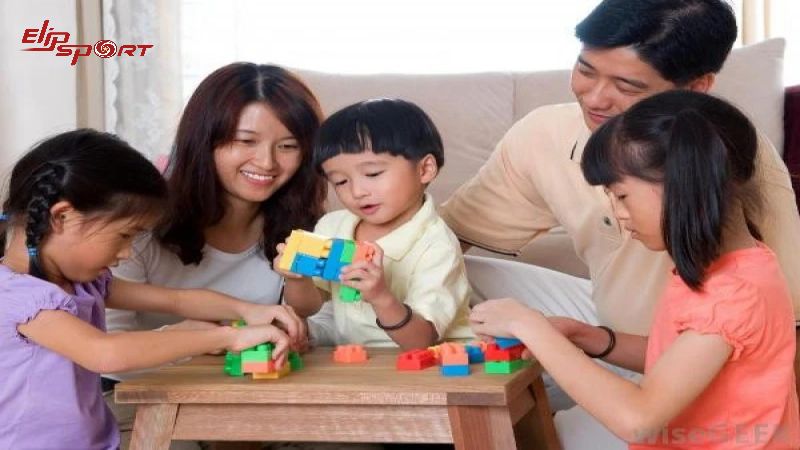 Đối với một số người th&igrave; việc chơi với trẻ con l&agrave; một hoạt động rất kh&oacute; nhằn