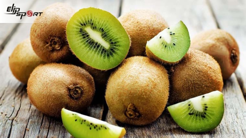 L&agrave;m trắng da bằng tr&aacute;i kiwi