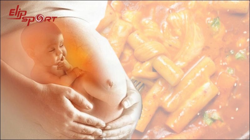 Mẹ bầu n&ecirc;n thưởng thức Tokbokki với lượng vừa phải v&agrave; tr&aacute;nh thức ăn c&oacute; độ cay qu&aacute; mức