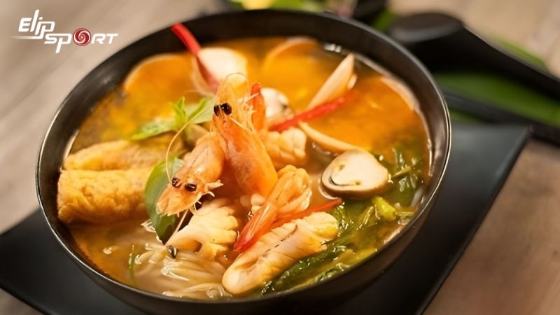 B&uacute;n Th&aacute;i l&agrave; một m&oacute;n ngon gi&agrave;u chất dinh dưỡng như protein, vitamin, kho&aacute;ng chất