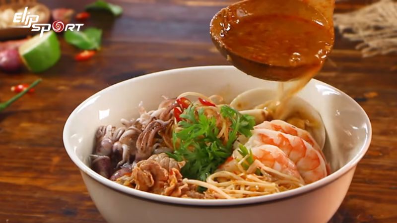 B&uacute;n Th&aacute;i c&oacute; thể l&agrave; một phần của một chế độ ăn c&acirc;n bằng v&agrave; gi&uacute;p duy tr&igrave; trọng lượng cơ thể l&agrave;nh mạnh
