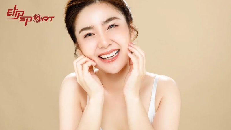 Sữa tươi kh&ocirc;ng đường kh&ocirc;ng chỉ l&agrave; nguồn dưỡng chất dinh dưỡng m&agrave; c&ograve;n l&agrave; một b&iacute; quyết l&agrave;m đẹp tự nhi&ecirc;n
