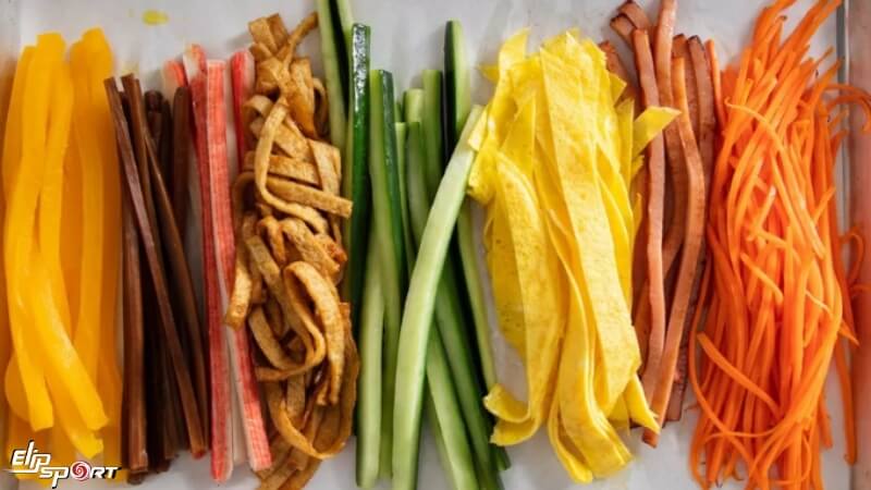 Sơ chế nguy&ecirc;n liệu v&agrave; th&aacute;i th&agrave;nh sợi nhỏ