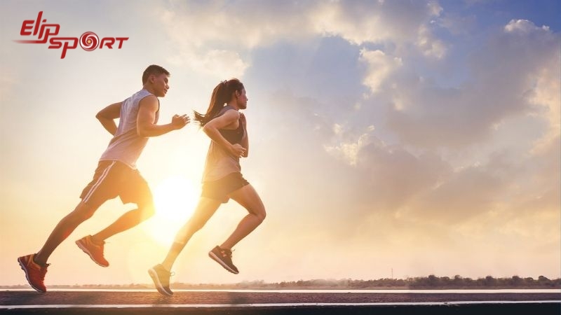 Chạy bộ l&agrave; b&agrave;i tập đơn giản hỗ trợ ph&aacute;t triển chiều cao