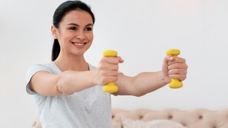 Chọn tạ tay ph&ugrave; hợp với thể trạng mỗi người