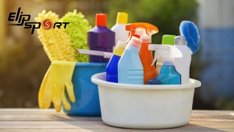 Chất tẩy rửa c&oacute; thể gi&uacute;p loại bỏ c&aacute;c vết bẩn cứng đầu