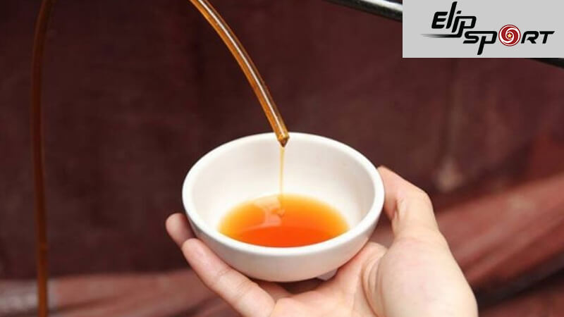 Trong 100g nước mắm, c&oacute; khoảng 39,5 calo