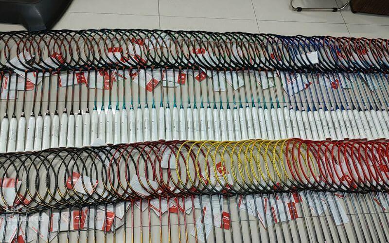Shop BMT l&agrave; địa chỉ uy t&iacute;n tại TP. Hồ Ch&iacute; Minh, chuy&ecirc;n cung cấp dụng cụ cầu l&ocirc;ng đa dạng như gi&agrave;y, vợt, &aacute;o quần,...