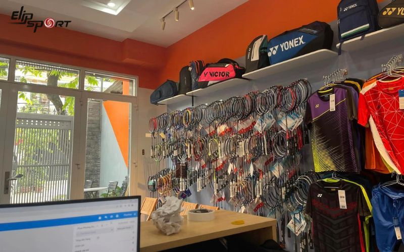 Khi mua h&agrave;ng tại FBShop, kh&aacute;ch h&agrave;ng sẽ được hưởng ch&iacute;nh s&aacute;ch bảo h&agrave;nh ch&iacute;nh h&atilde;ng theo quy định từ nh&agrave; sản xuất