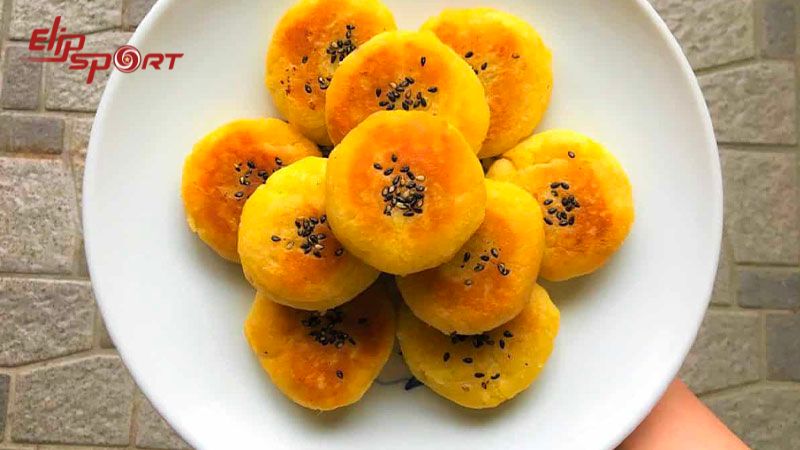B&aacute;nh khoai lang phủ m&egrave; c&oacute; trọng lượng 100g sẽ chứa khoảng 116 calo