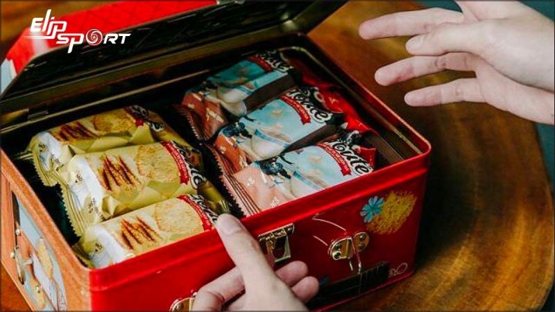 Kh&ocirc;ng n&ecirc;n ăn b&aacute;nh Goute v&agrave;o buổi tối hoặc trước khi đi ngủ