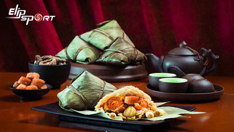 Kết hợp ăn b&aacute;nh &uacute; với tr&agrave; ấm để tăng cường sự chuyển h&oacute;a năng lượng trong cơ thể