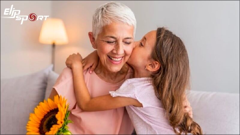 Hoa tươi mang lại cho bố mẹ cảm gi&aacute;c vui mừng v&agrave; hạnh ph&uacute;c